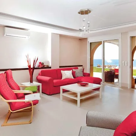 Sleeps 6 Air Con Wifi Villa *