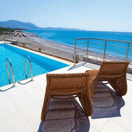 Sleeps 6 Air Con Wifi Kiotari