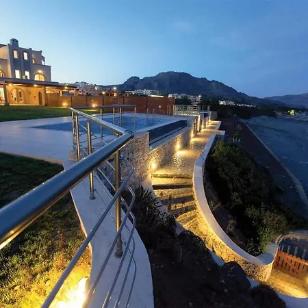 Sleeps 6 Air Con Wifi * Kiotari